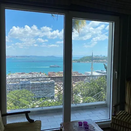 Stunning Sea View And Central Location, 2br Διαμέρισμα *