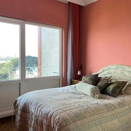 Stunning Sea View And Central Location, 2br * 이스탄불