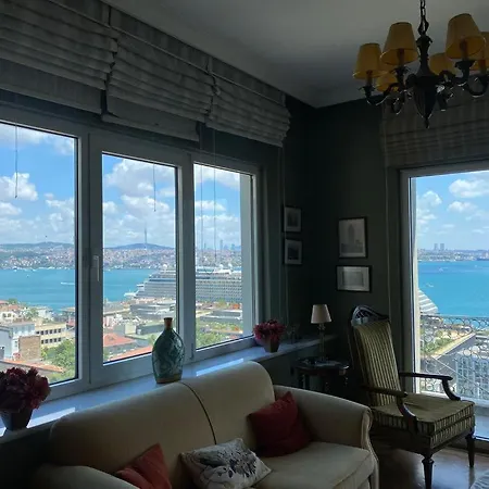 아파트 Stunning Sea View And Central Location, 2br 이스탄불