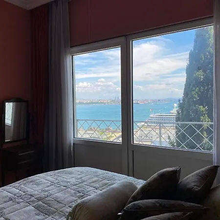 Stunning Sea View And Central Location, 2br 이스탄불